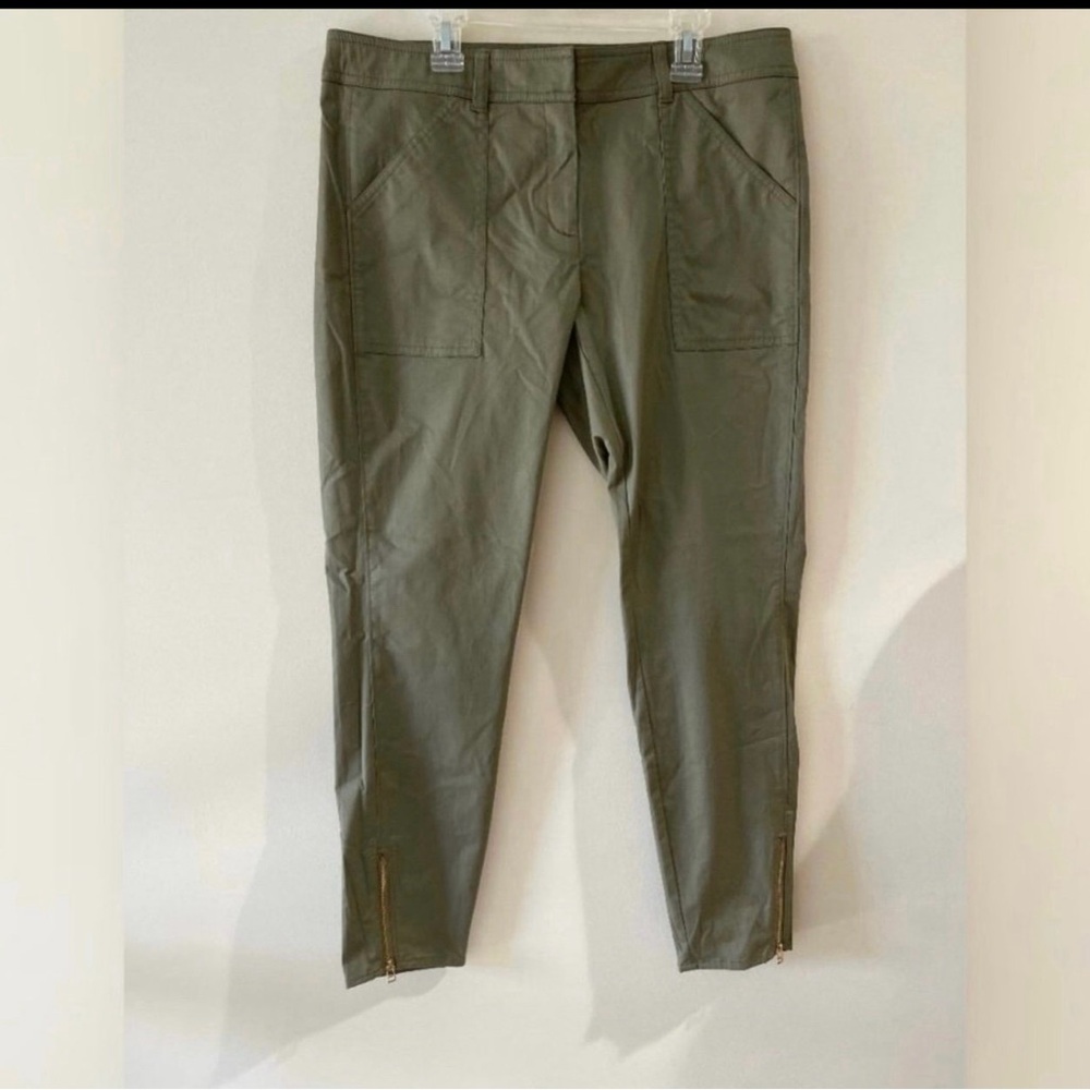 Women’s Green Ankle Cargo Pants